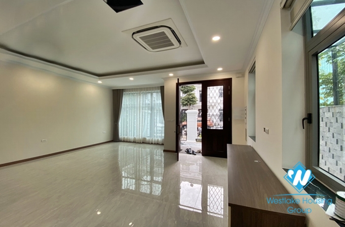 Four bedroom house for rent in Vinhome Harmony